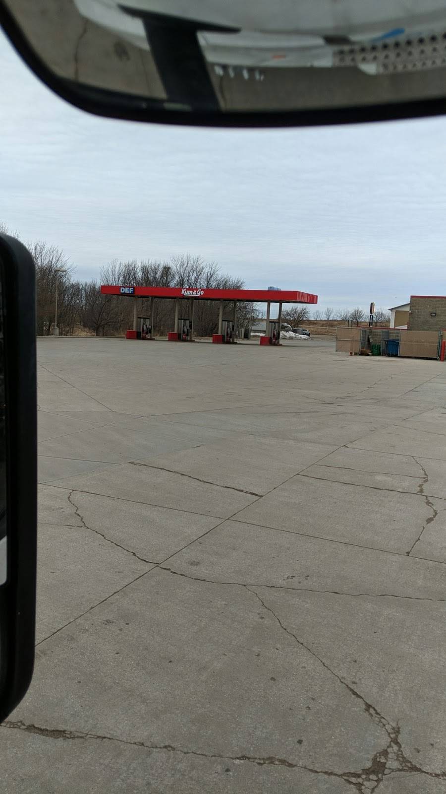 Kum & Go | meal takeaway | 2905 4th Ave S, Clear Lake, IA 50428, USA | 6413576041 OR +1 641-357-6041