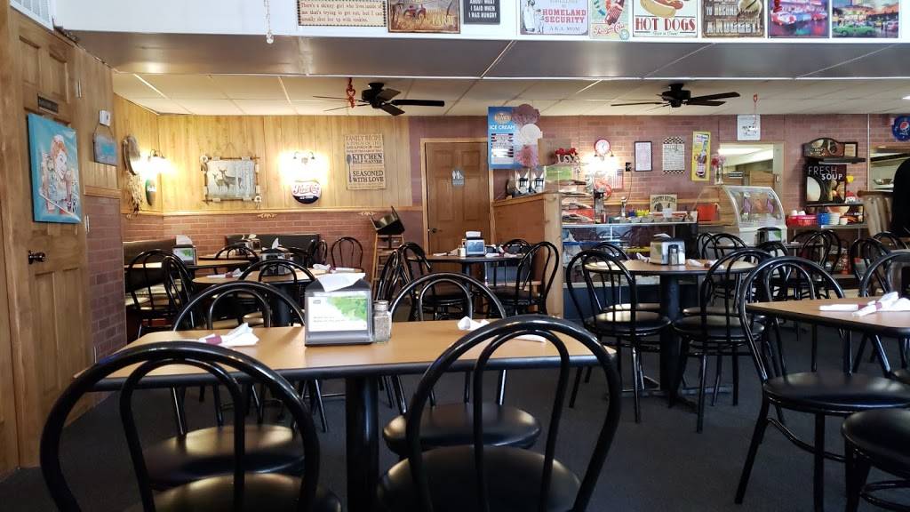 Mr Bs Deli | restaurant | 2343 N St Helen Rd, St Helen, MI 48656, USA | 9896323559 OR +1 989-632-3559