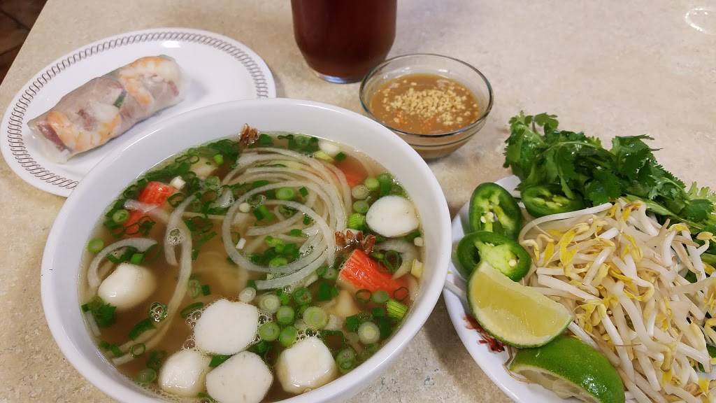 Gia Phu Vietnamese Restaurant | restaurant | 913 E Berry St, Fort Worth, TX 76110, USA | 8179239898 OR +1 817-923-9898