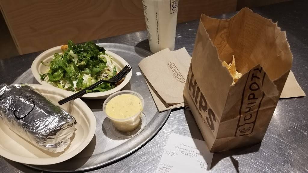 Chipotle Mexican Grill | restaurant | 5955 Kingstowne Towne Ctr, Ste 160, Alexandria, VA 22315, USA | 7039246018 OR +1 703-924-6018