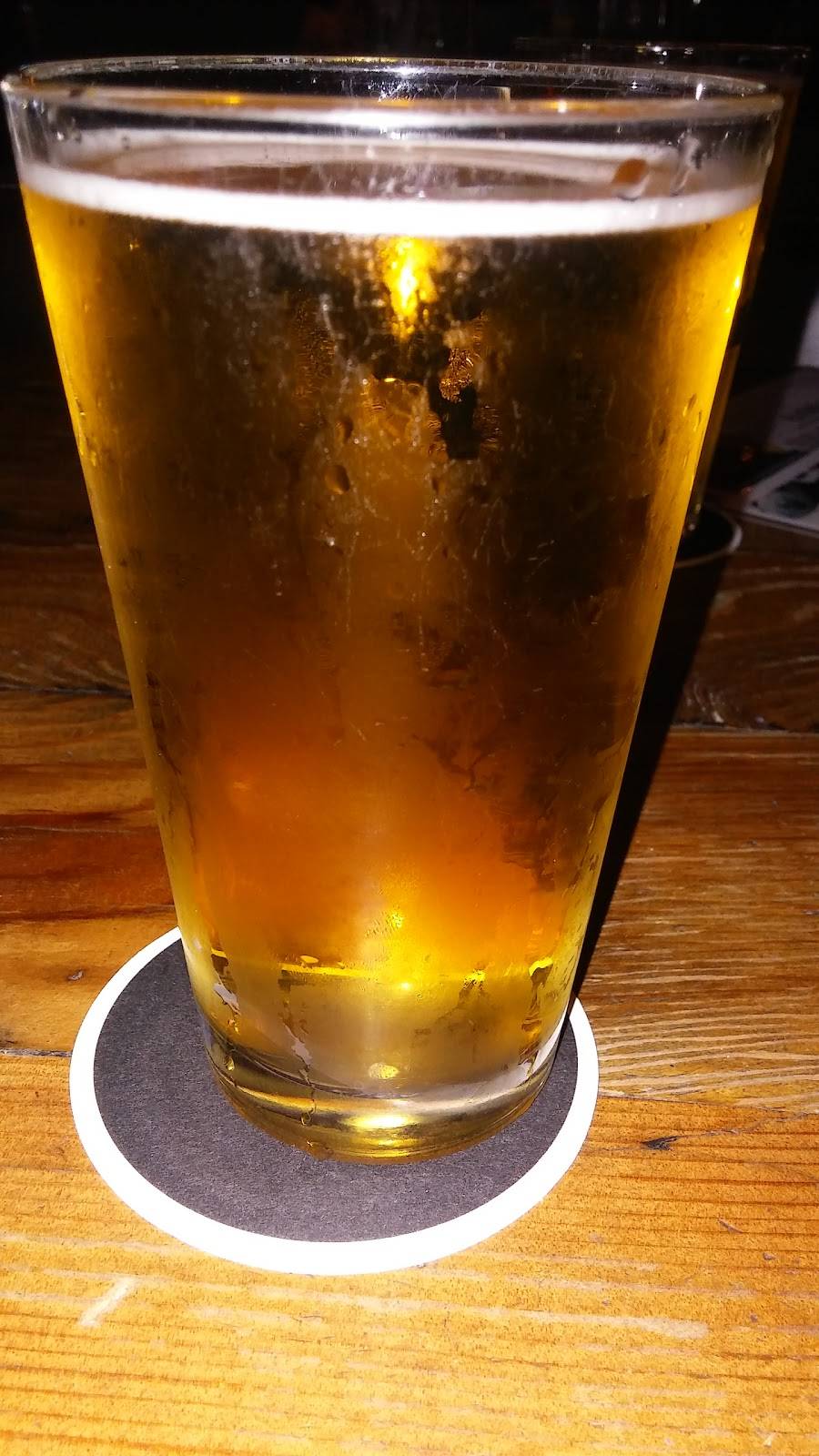 Avenue A Bar and Grill | restaurant | 800 S Pacific Coast Hwy, Redondo Beach, CA 90277, USA | 3103162832 OR +1 310-316-2832