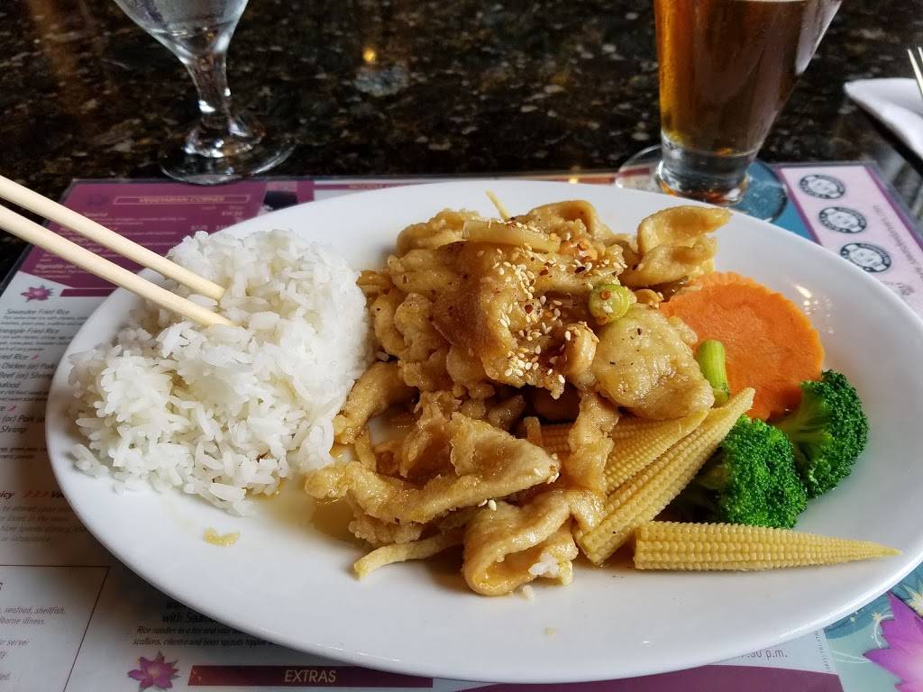 Sawasdee Danvers | restaurant | 49A Maple St, Danvers, MA 01923, USA | 9787748424 OR +1 978-774-8424