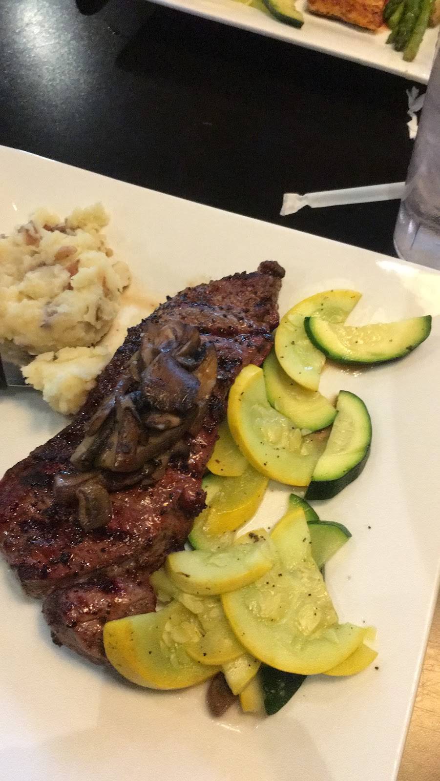 Dillys Restaurant and Bar | restaurant | 117 W Rochester St, Akron, IN 46910, USA | 5745982222 OR +1 574-598-2222