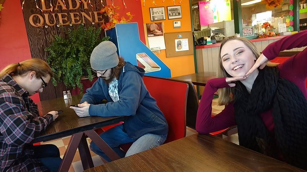 Lady Queene Restaurant | restaurant | 523 Center St, Bismarck, MO 63624, USA | 5737342525 OR +1 573-734-2525