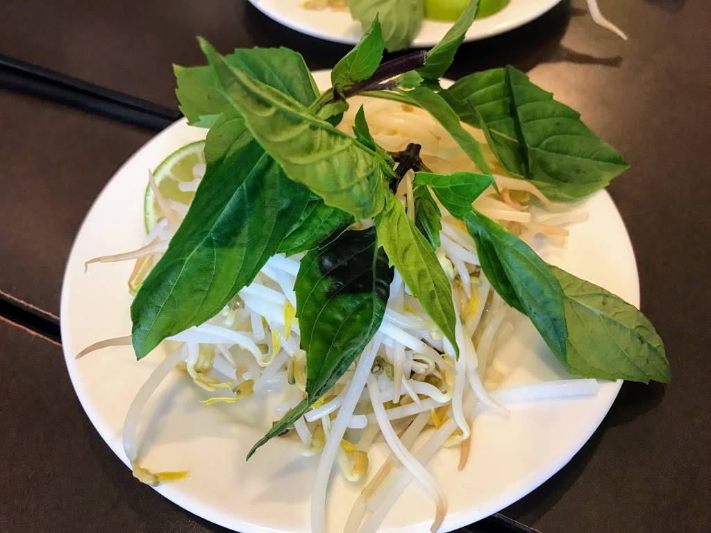 Bong Lua Vietnamese Restaurant 禾花 | restaurant | 2572 Birchmount Rd, Scarborough, ON M1T 2M5, Canada | 6473510809 OR +1 647-351-0809