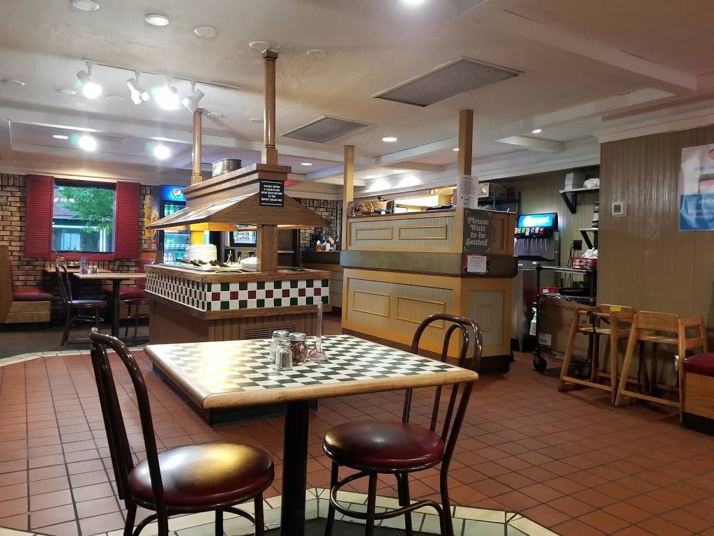 Pizza Hut | meal takeaway | 297 Seneca Trail, Ronceverte, WV 24970, USA | 3046457501 OR +1 304-645-7501