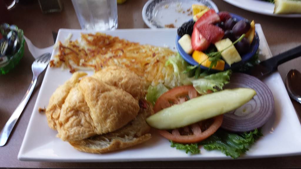 Tweet | restaurant | 5020 N Sheridan Rd, Chicago, IL 60640, USA | 7737285576 OR +1 773-728-5576