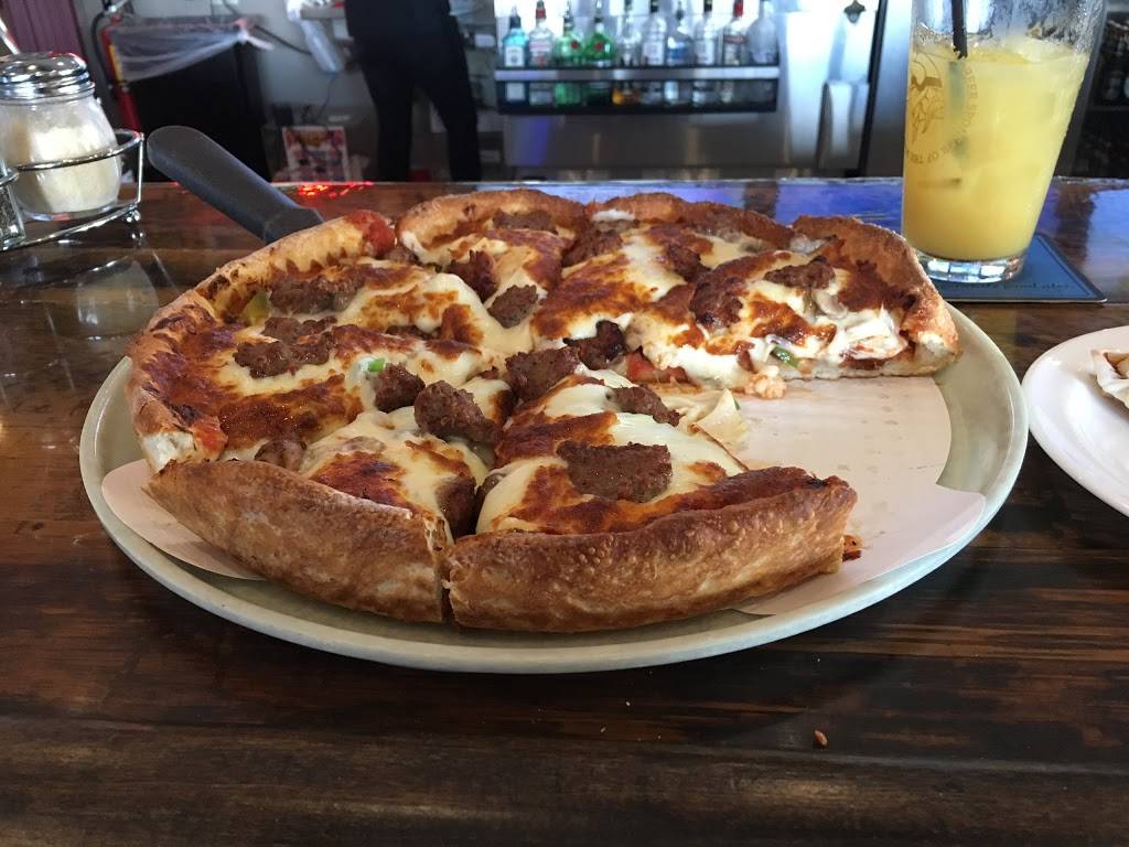 Broadway Pizza | restaurant | 9347 US-169, Garrison, MN 56450, USA | 3206922011 OR +1 320-692-2011