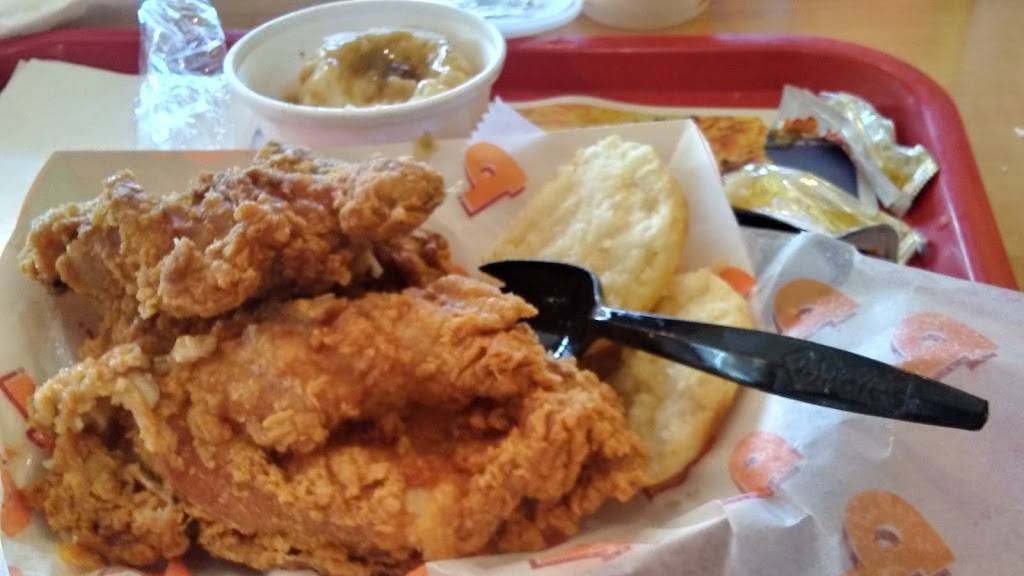 Popeyes Louisiana Kitchen | restaurant | 6821 Johnson Dr, Mission, KS 66202, USA | 9132621661 OR +1 913-262-1661