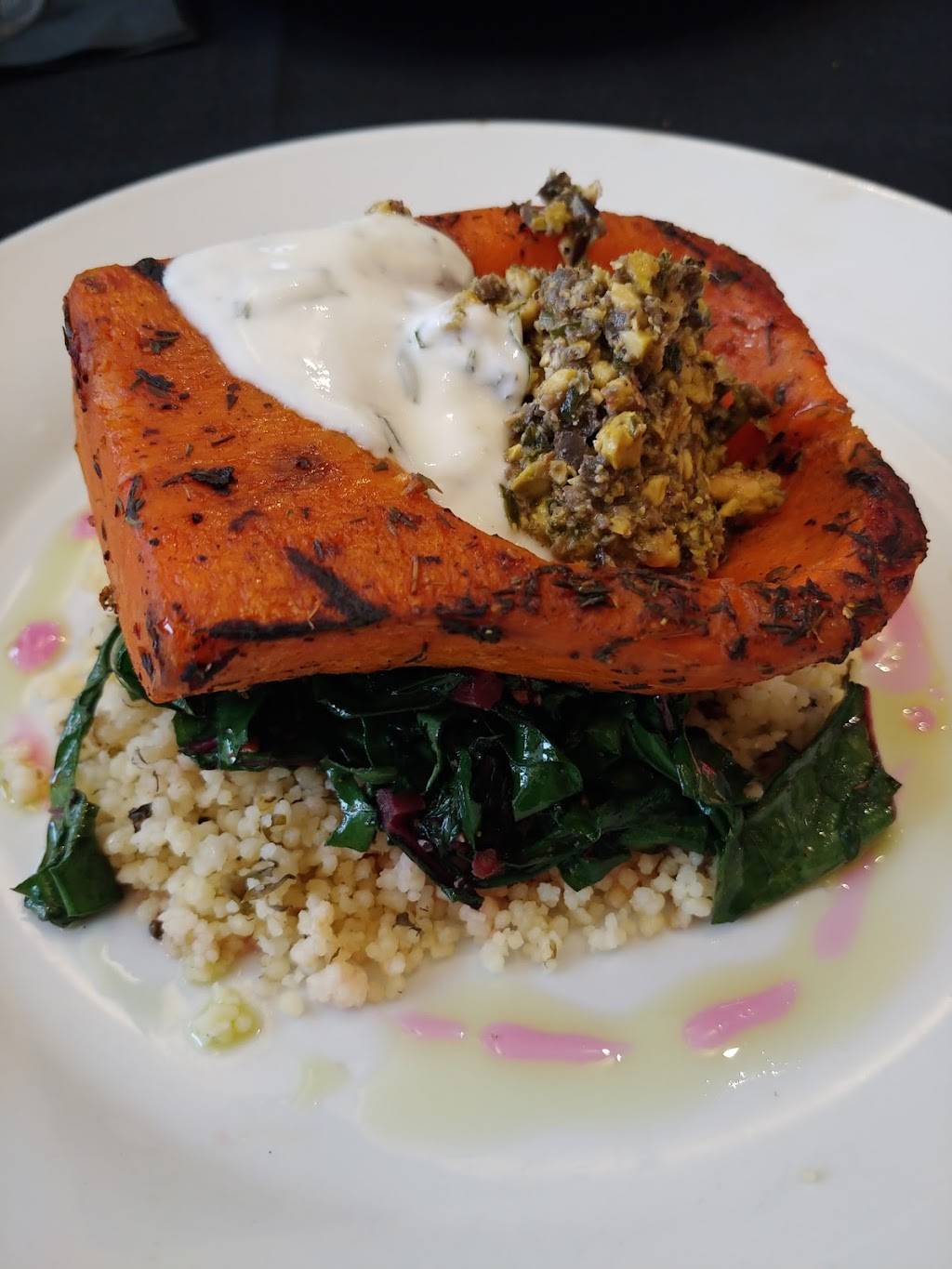 Urban Dish Grill & Wine Bar | restaurant | 367 Yonge St, Barrie, ON L4N 4C9, Canada | 7057978909 OR +1 705-797-8909