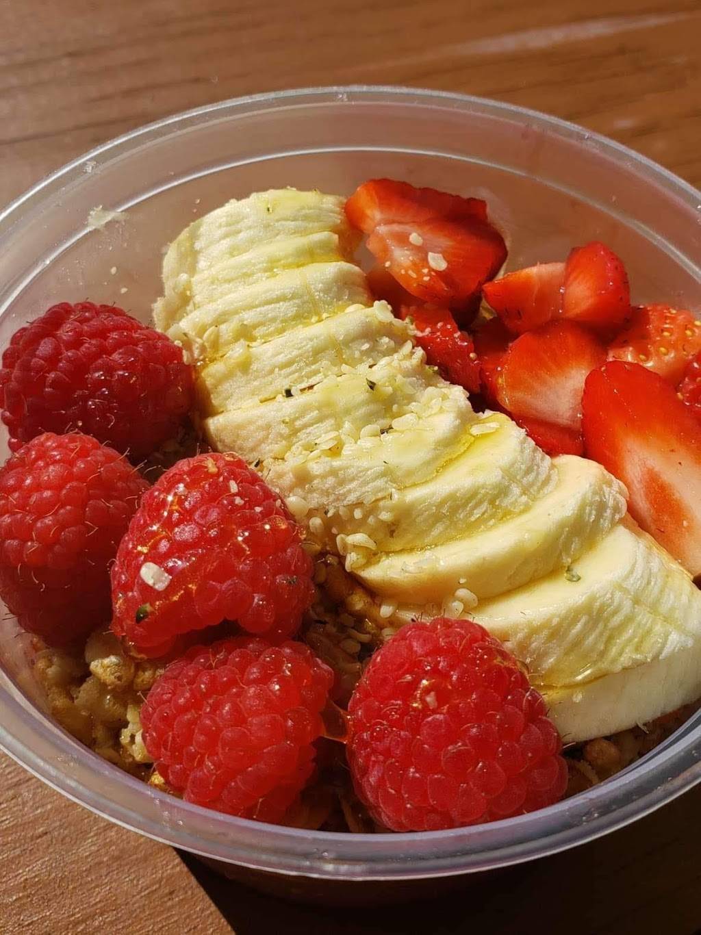 The Wicked Pineapple | restaurant | 1296 Florida A1A, Satellite Beach, FL 32937, USA | 3216107026 OR +1 321-610-7026