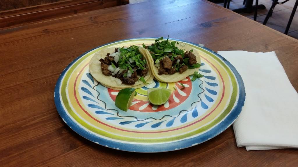 Los Tacos Nacos | restaurant | 14400 Ambaum Blvd SW, Seattle, WA 98166, USA | 2064534534 OR +1 206-453-4534