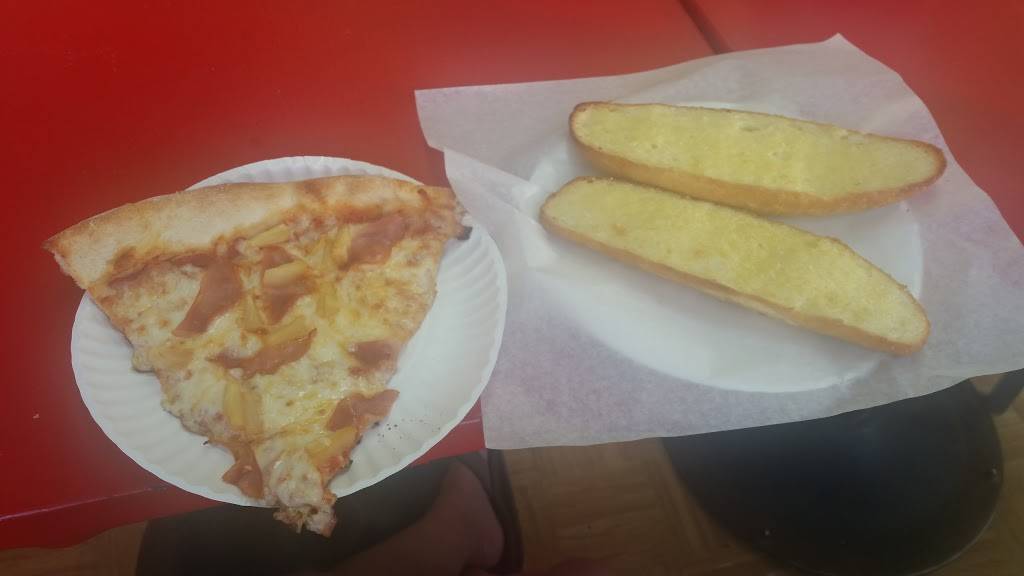 Slice | restaurant | 1622 Ocean Park Blvd, Santa Monica, CA 90405, USA | 3103994060 OR +1 310-399-4060