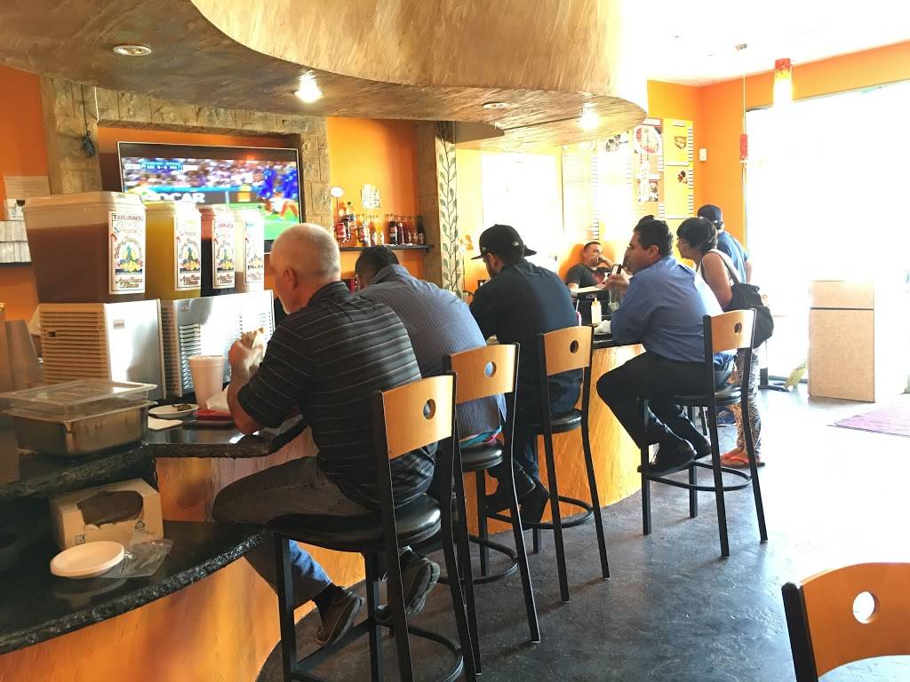 Valentinas Taco Shop | restaurant | 6051 Business Center Ct #2, San Diego, CA 92154, USA | 6195763439 OR +1 619-576-3439