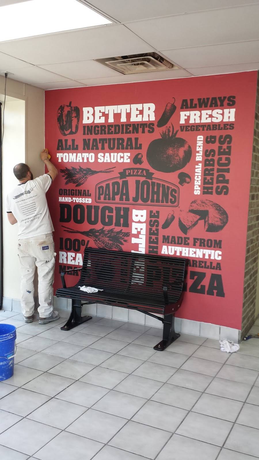 Papa Johns Pizza | restaurant | 3264 S 27th St, Milwaukee, WI 53215, USA | 4146437272 OR +1 414-643-7272