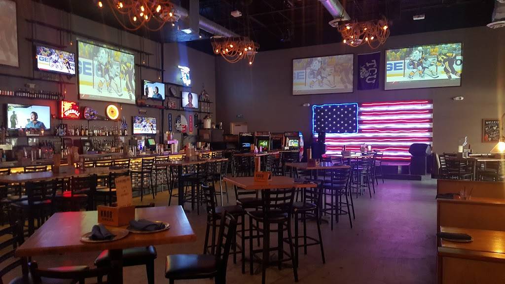 Landmark Bar & Kitchen | restaurant | 3008 Bledsoe St, Fort Worth, TX 76107, USA | 8179841166 OR +1 817-984-1166