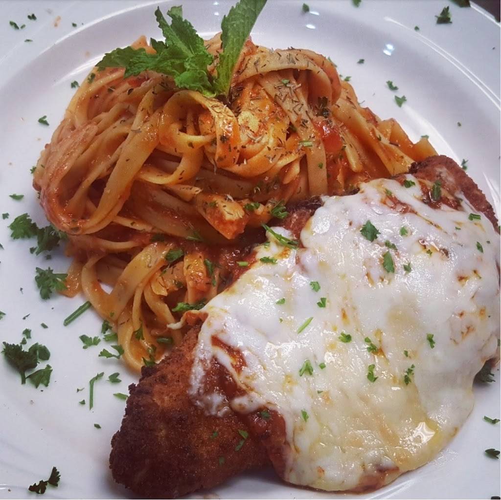 Urban Kitchen & Deli | restaurant | 9751 Chester Ave, Cleveland, OH 44106, USA | 2164718956 OR +1 216-471-8956