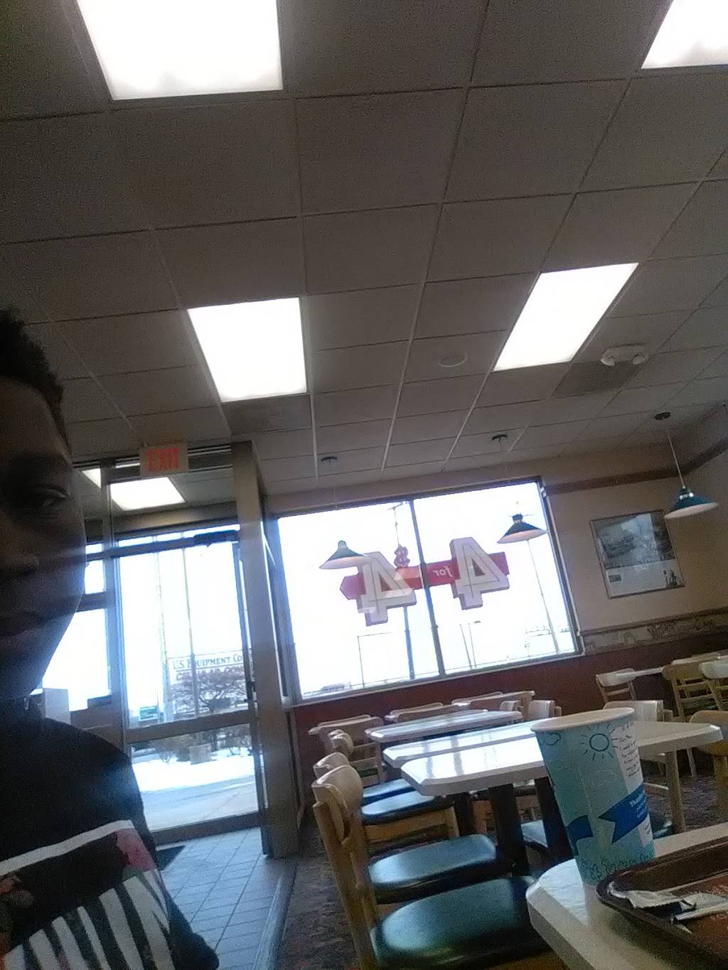 Wendys | restaurant | 11779 E. 8 Mile, Warren, MI 48089, USA | 5867731243 OR +1 586-773-1243