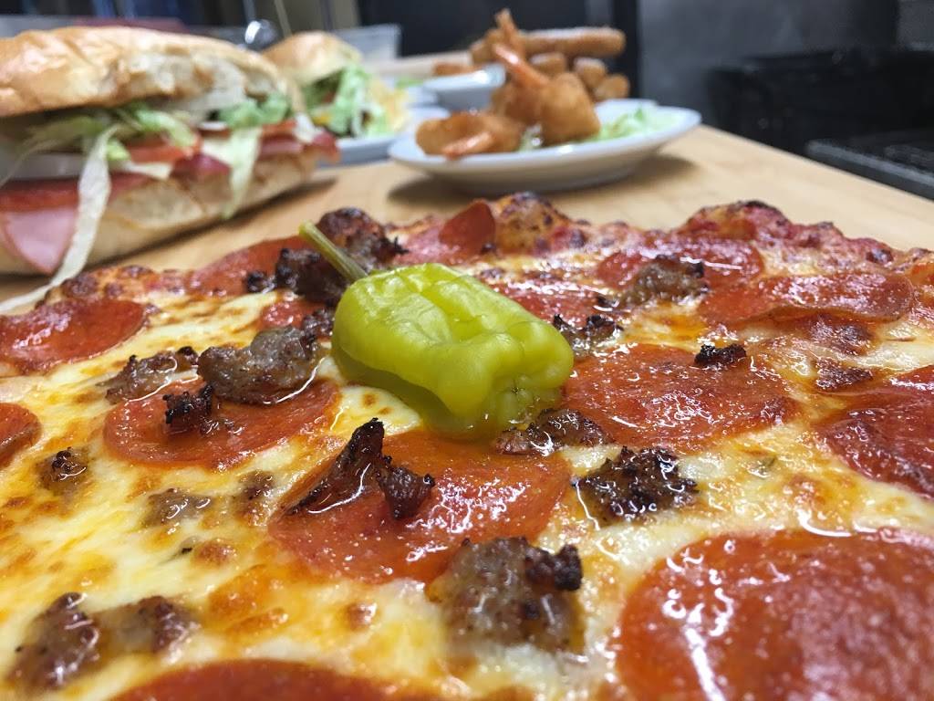 Pepperoncinis Pub | restaurant | 105 Seminary Avenue, Oakdale, PA 15071, USA | 7246938605 OR +1 724-693-8605