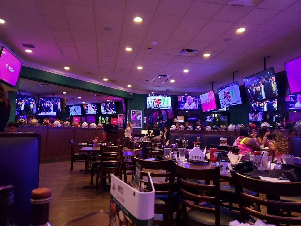 Duffys Sports Grill | restaurant | 20465 South State Rd, Boca Raton, FL 33498, USA | 5615013888 OR +1 561-501-3888