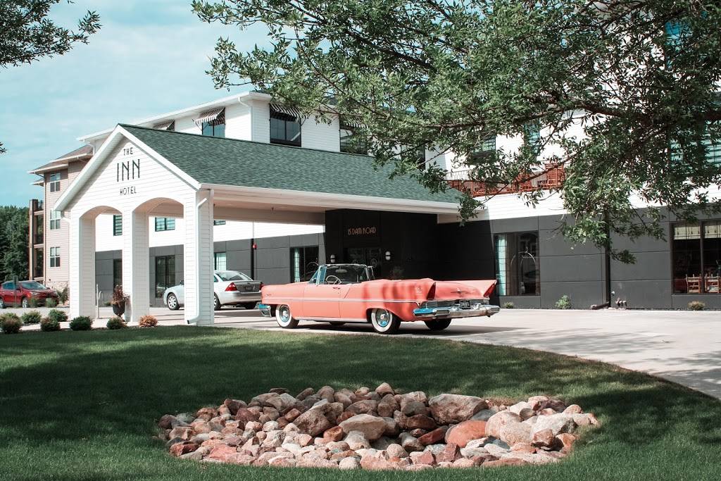 The Beach Club Lounge | restaurant | 15 Dam Rd, Arnolds Park, IA 51331, USA | 7123376402 OR +1 712-337-6402