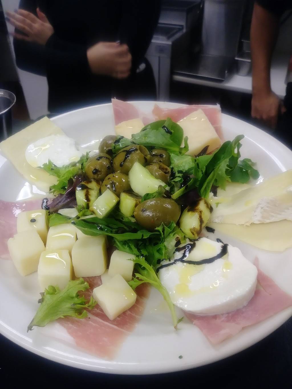 Roma Trattoria | restaurant | 6204 S Cooper St, Arlington, TX 76001, USA | 8179620064 OR +1 817-962-0064