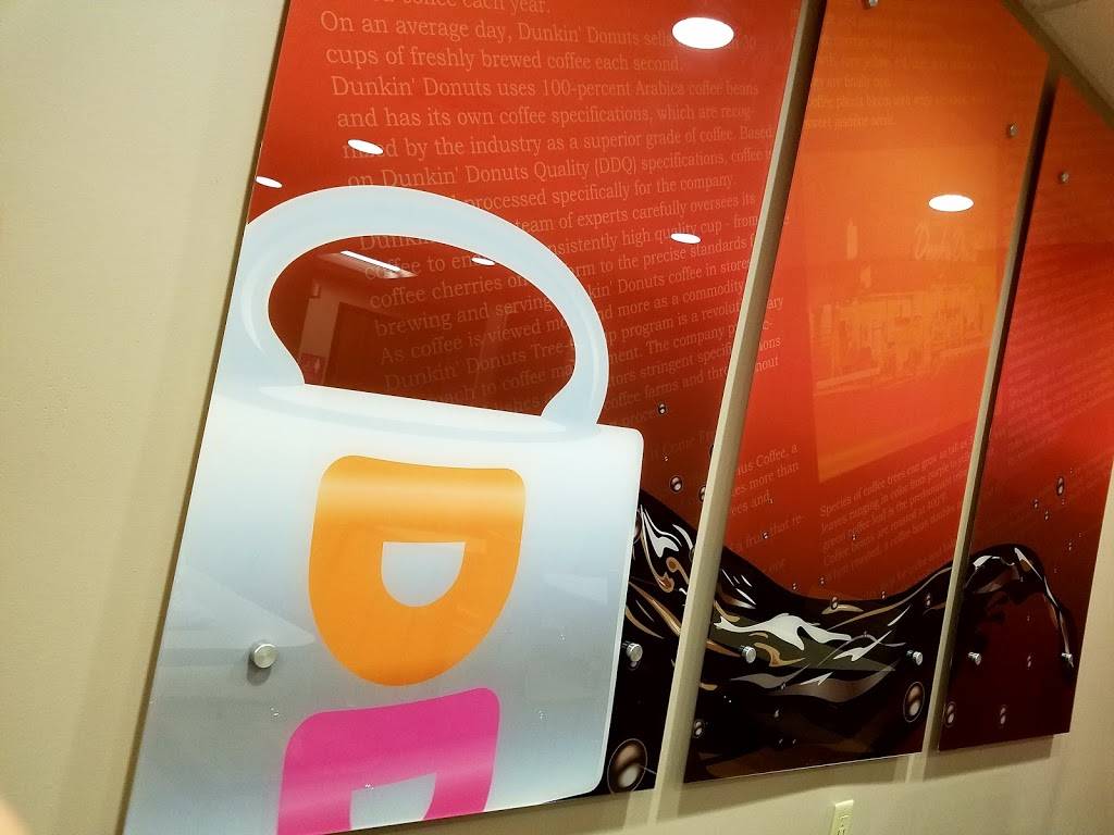 Dunkin | cafe | 244 Skiff St, Hamden, CT 06517, USA | 2032480844 OR +1 203-248-0844