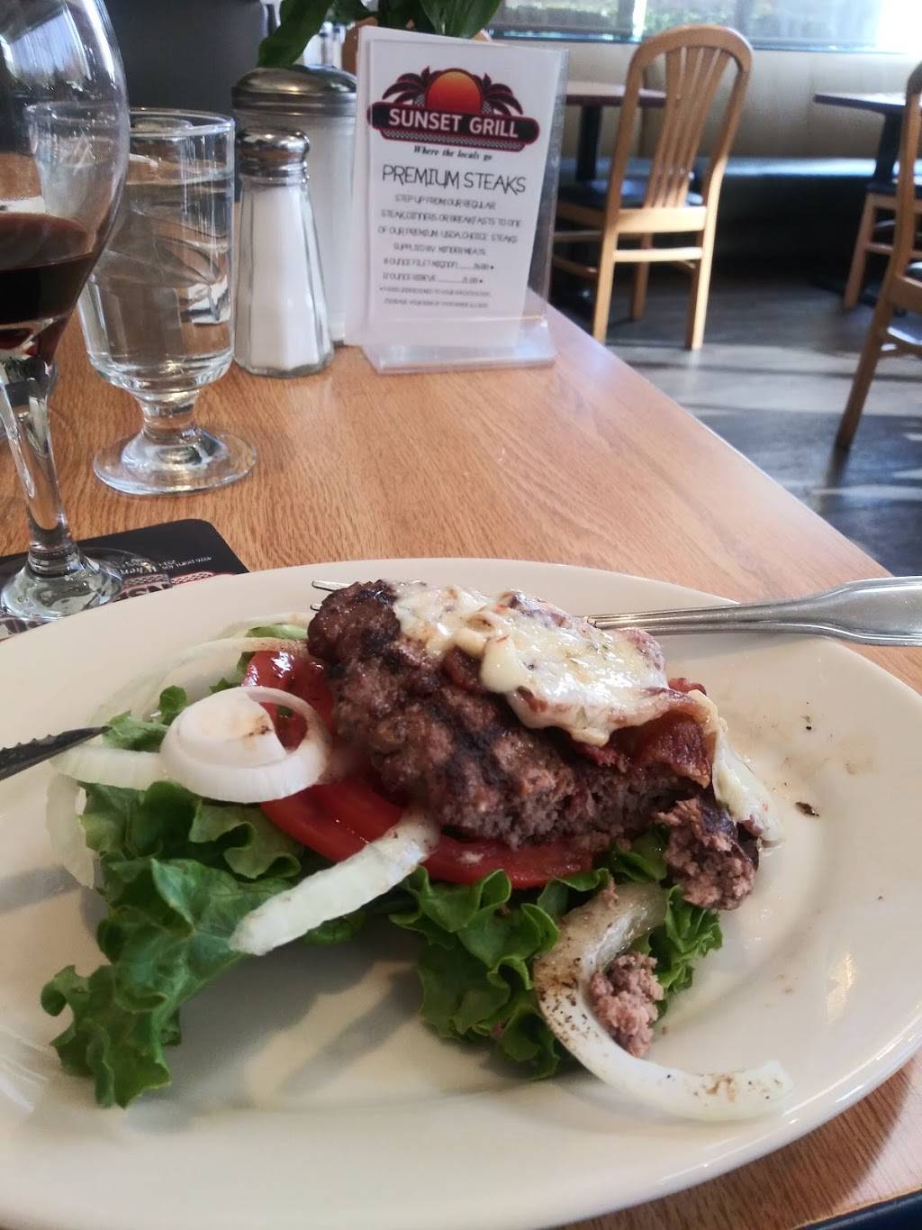 Sunset Grill Restaurant And Bar of Gig Harbor | night club | 4926 Point Fosdick Dr, Gig Harbor, WA 98335, USA | 2538518282 OR +1 253-851-8282