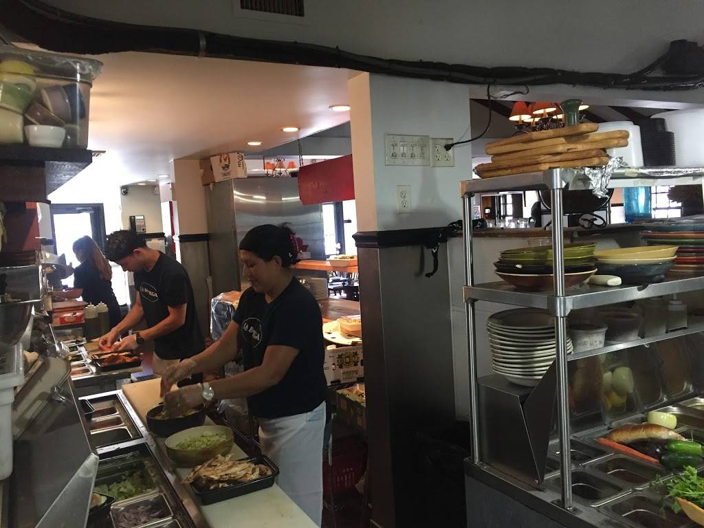 La Bottega Roslyn | restaurant | 1424 Old Northern Blvd, Roslyn, NY 11576, USA | 5166212685 OR +1 516-621-2685