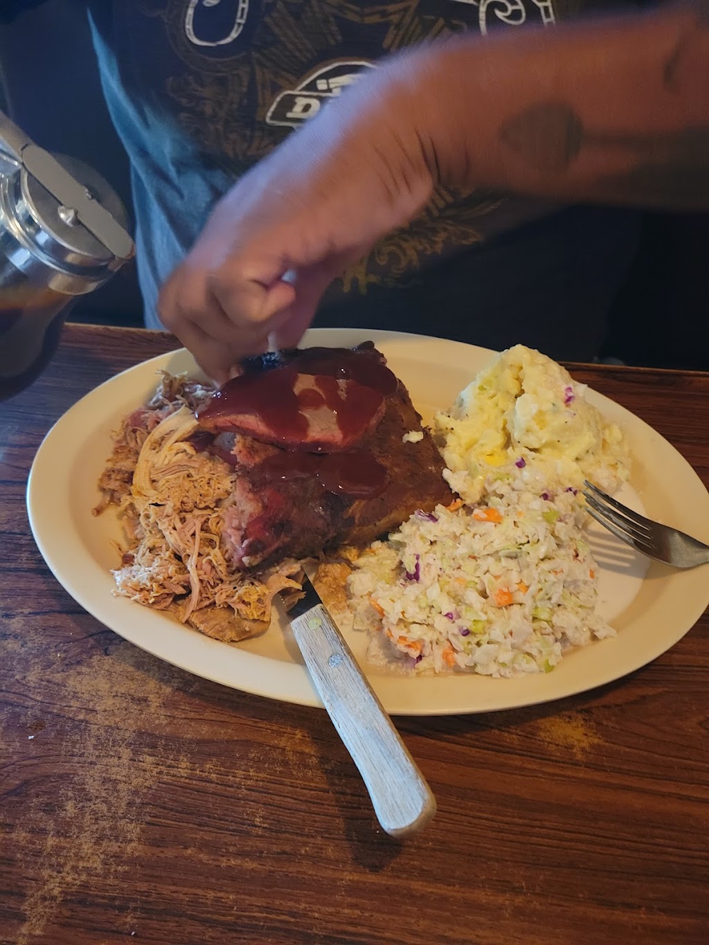 Grumpy Jakes BBQ & Catering | restaurant | 3973 W White Mountain Blvd, Lakeside, AZ 85929, USA | 9283684227 OR +1 928-368-4227