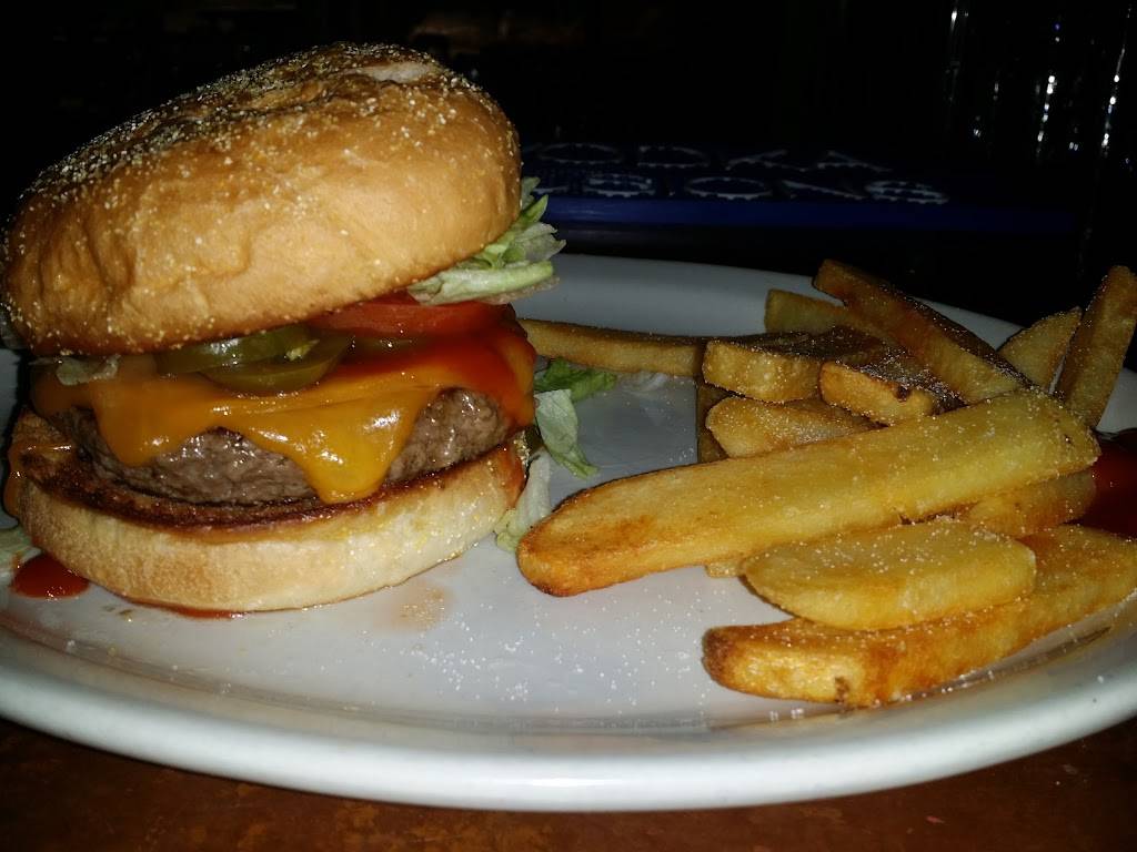 Big Creek Tavern | restaurant | 3050 Big Creek Rd, Buford, GA 30518, USA | 6784821662 OR +1 678-482-1662