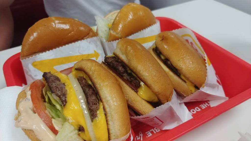 In-N-Out Burger | restaurant | 49188 Seminole Dr, Cabazon, CA 92230, USA | 8007861000 OR +1 800-786-1000