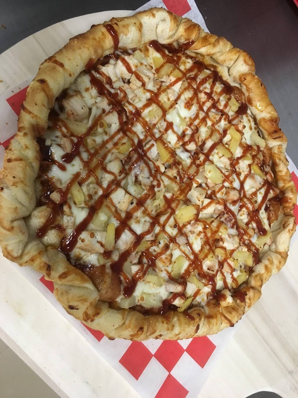 N-Dub Pizza Pub | restaurant | 633 Estrella Pkwy, Goodyear, AZ 85338, USA | 6237034909 OR +1 623-703-4909