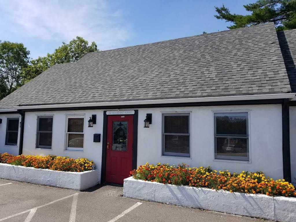 Crossroads Cafe & Deli | cafe | 216 Rockland St, Hanover, MA 02339, USA | 7818269921 OR +1 781-826-9921