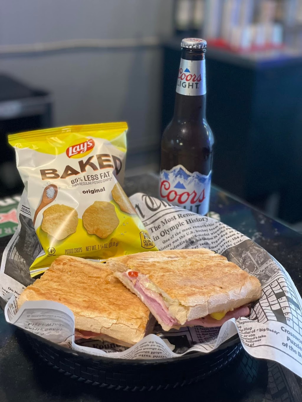 Stingrays Bar Grill & Arcade | restaurant | 3112 E State Rd 60, Valrico, FL 33594, USA | 8133249686 OR +1 813-324-9686