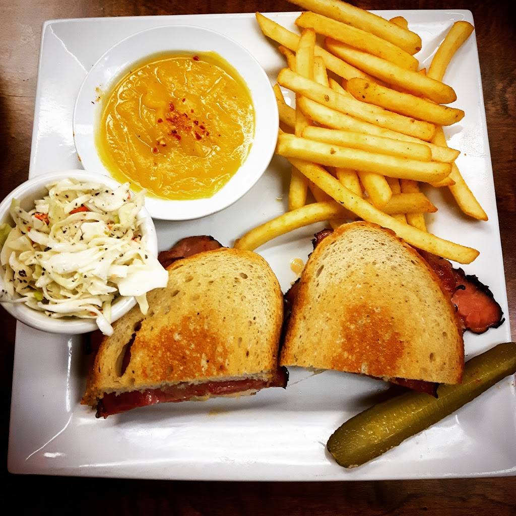 Bridge Street Kitchen | restaurant | 373 Bridge St W, Waterloo, ON N2K 3K3, Canada | 5198863080 OR +1 519-886-3080