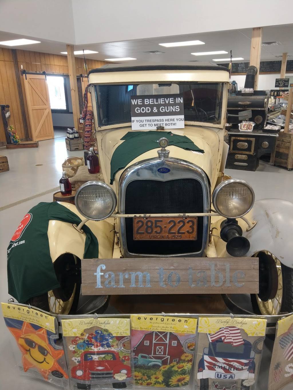 West Oaks Farm Market | cafe | 4305 Middle Rd, Winchester, VA 22602, USA | 5405398175 OR +1 540-539-8175