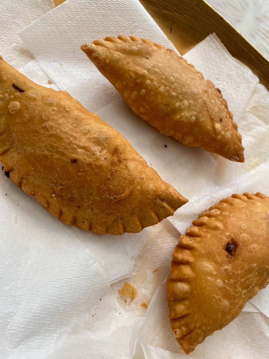 Phaby Patties | meal takeaway | 258 S 52nd St, Philadelphia, PA 19139, USA | 2679043335 OR +1 267-904-3335