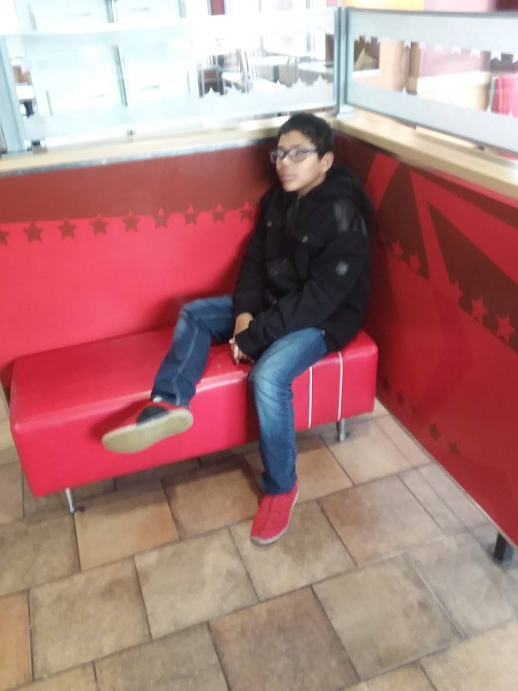 KFC | restaurant | 4358 Dodge St, Omaha, NE 68131, USA | 4025043474 OR +1 402-504-3474