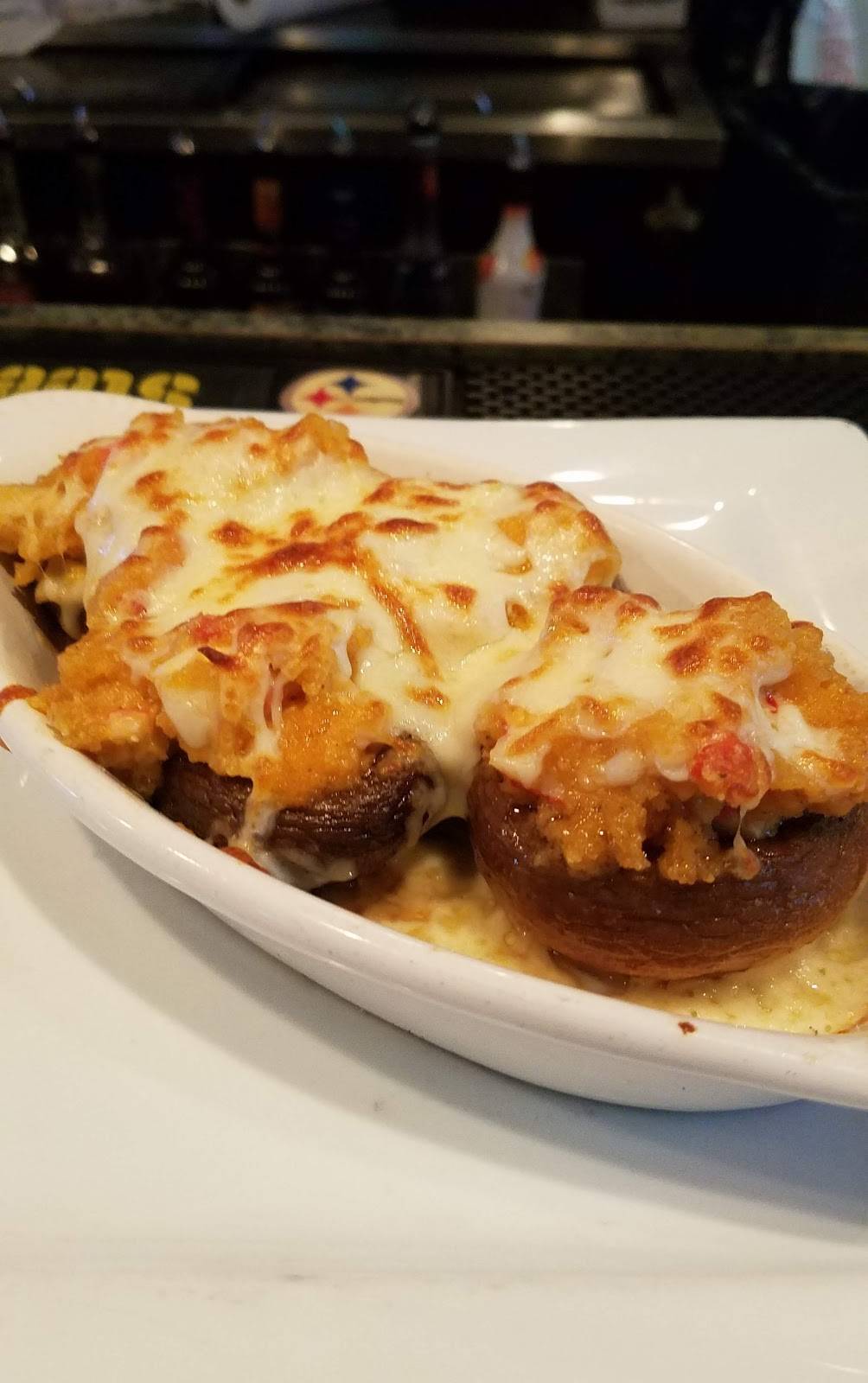 Shootis Bar and Grille | restaurant | 100 Boyce Park Dr, Pittsburgh, PA 15239, USA | 4127939865 OR +1 412-793-9865