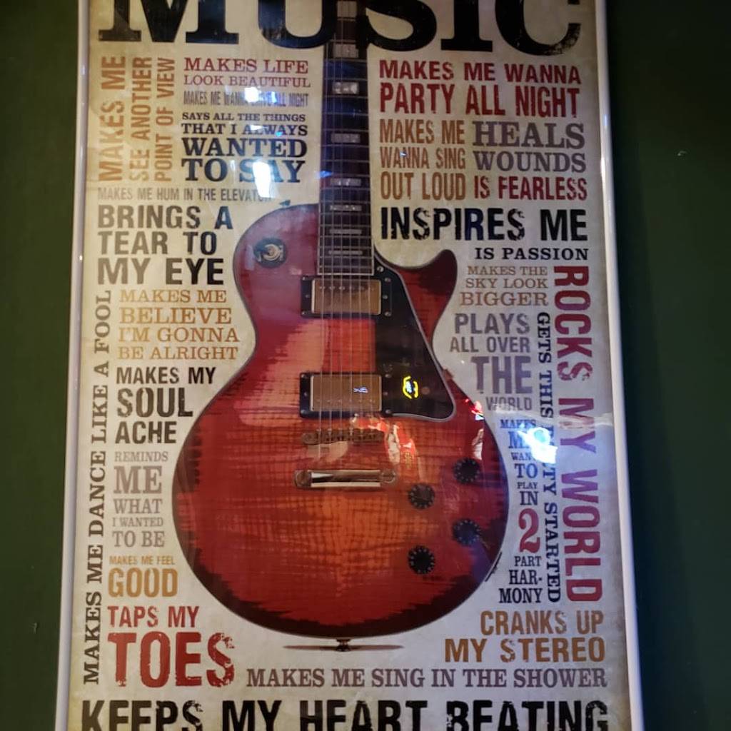 Tammy’s Outback Bar and Grill | restaurant | 2921, 207 Edison St W, Fayetteville, TN 37334, USA | 9314337719 OR +1 931-433-7719