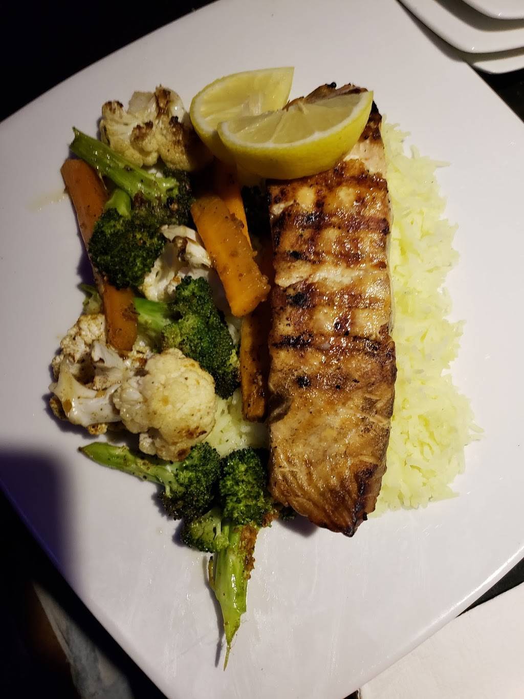 Westshore Bar And Grill | restaurant | 877 Bayly St, Pickering, ON L1W 3M3, Canada | 9054924902 OR +1 905-492-4902