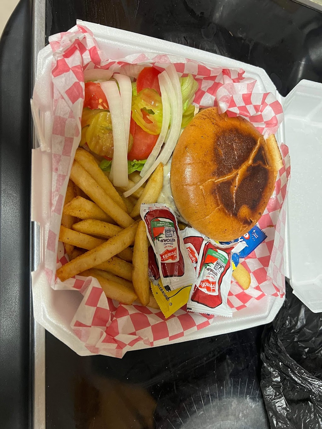 Bazins on Church | restaurant | 111 Church St NW, Vienna, VA 22180, USA | 7032557212 OR +1 703-255-7212