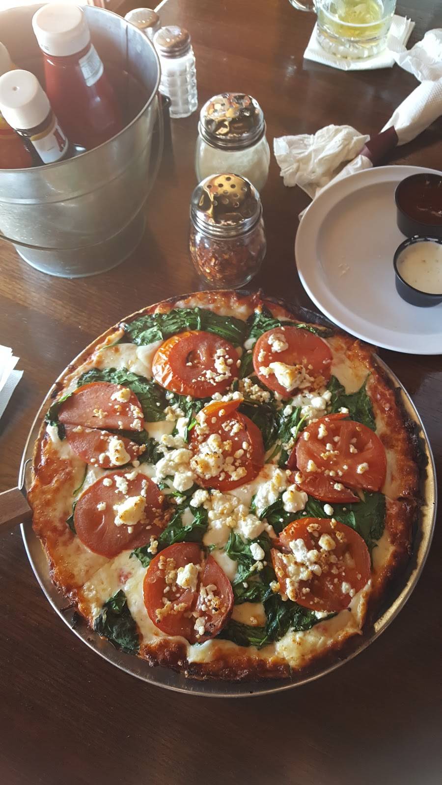 Alpine Tavern and Grill | restaurant | 2502 Alpine Blvd, Alpine, CA 91901, USA | 6197221470 OR +1 619-722-1470