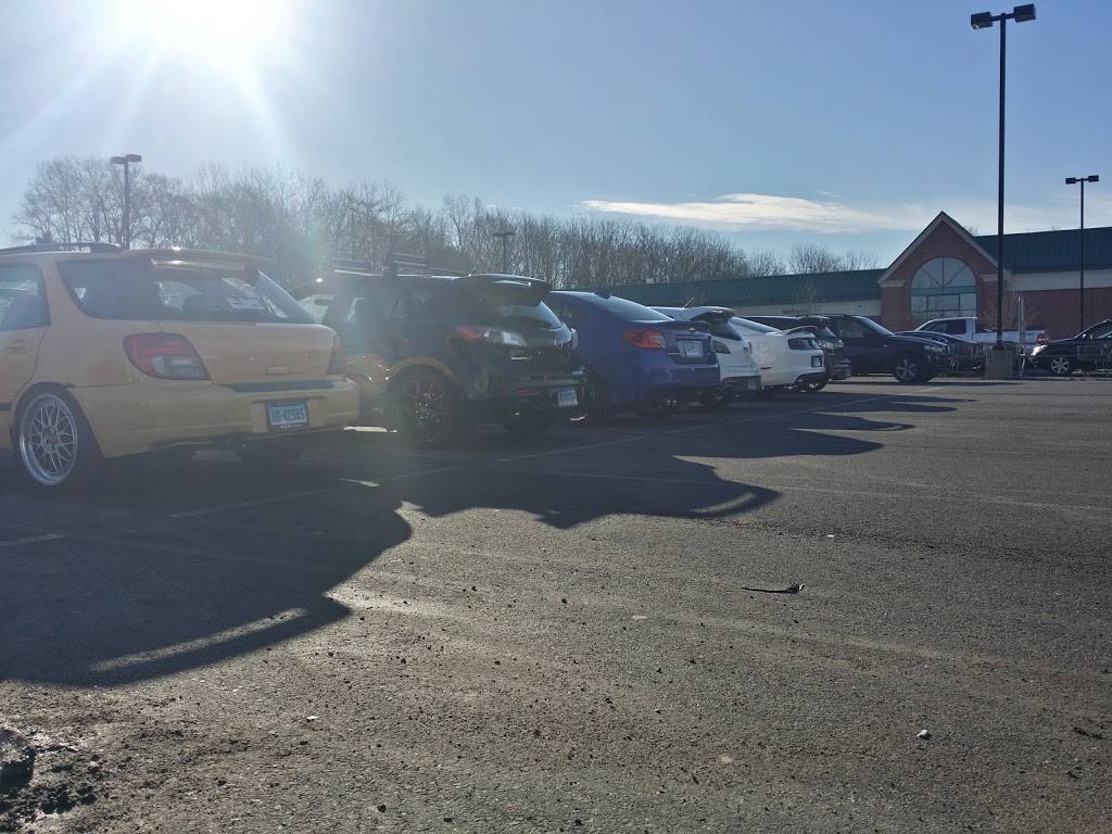 Starbucks | cafe | 95 Linwood Ave, Colchester, CT 06415, USA | 8605378433 OR +1 860-537-8433