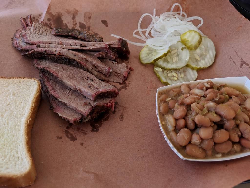 Fastys BBQ Joint | restaurant | 1936 E F St, Oakdale, CA 95361, USA | 2094930375 OR +1 209-493-0375