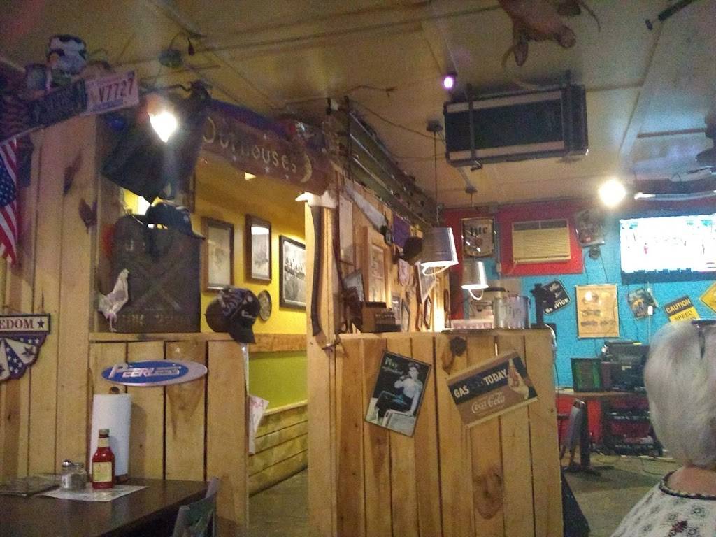 Hillbillys Wing Shack | restaurant | 26280 TN-69, Adamsville, TN 38310, USA | 7316322222 OR +1 731-632-2222