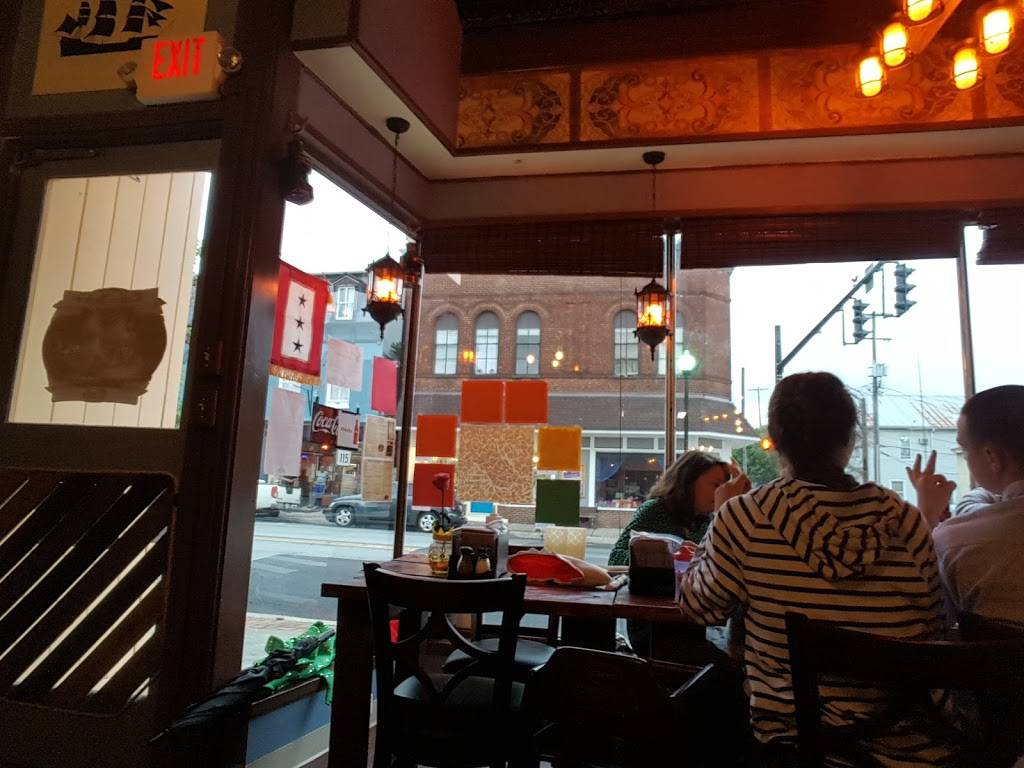 Calico Jacks Grill | restaurant | 132 W Washington St, Charles Town, WV 25414, USA | 6812220819 OR +1 681-222-0819