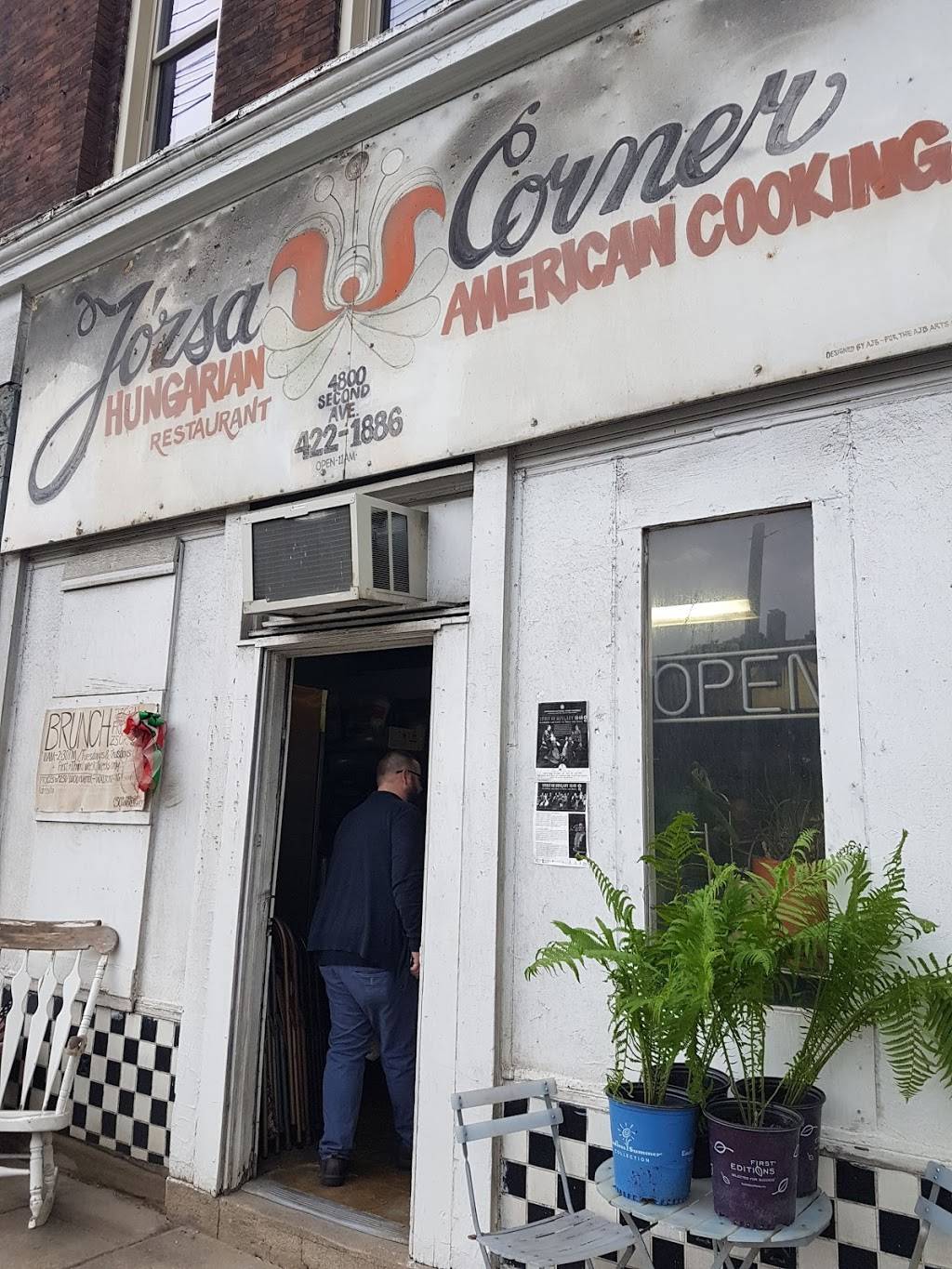 Jozsa Corner | restaurant | 4800 Second Avenue, Pittsburgh, PA 15207, USA | 4124221886 OR +1 412-422-1886