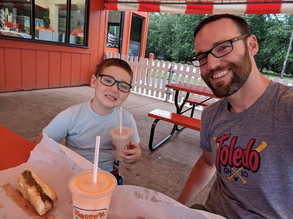 Nettys | restaurant | 4672 Monroe St, Toledo, OH 43623, USA | 4194738524 OR +1 419-473-8524